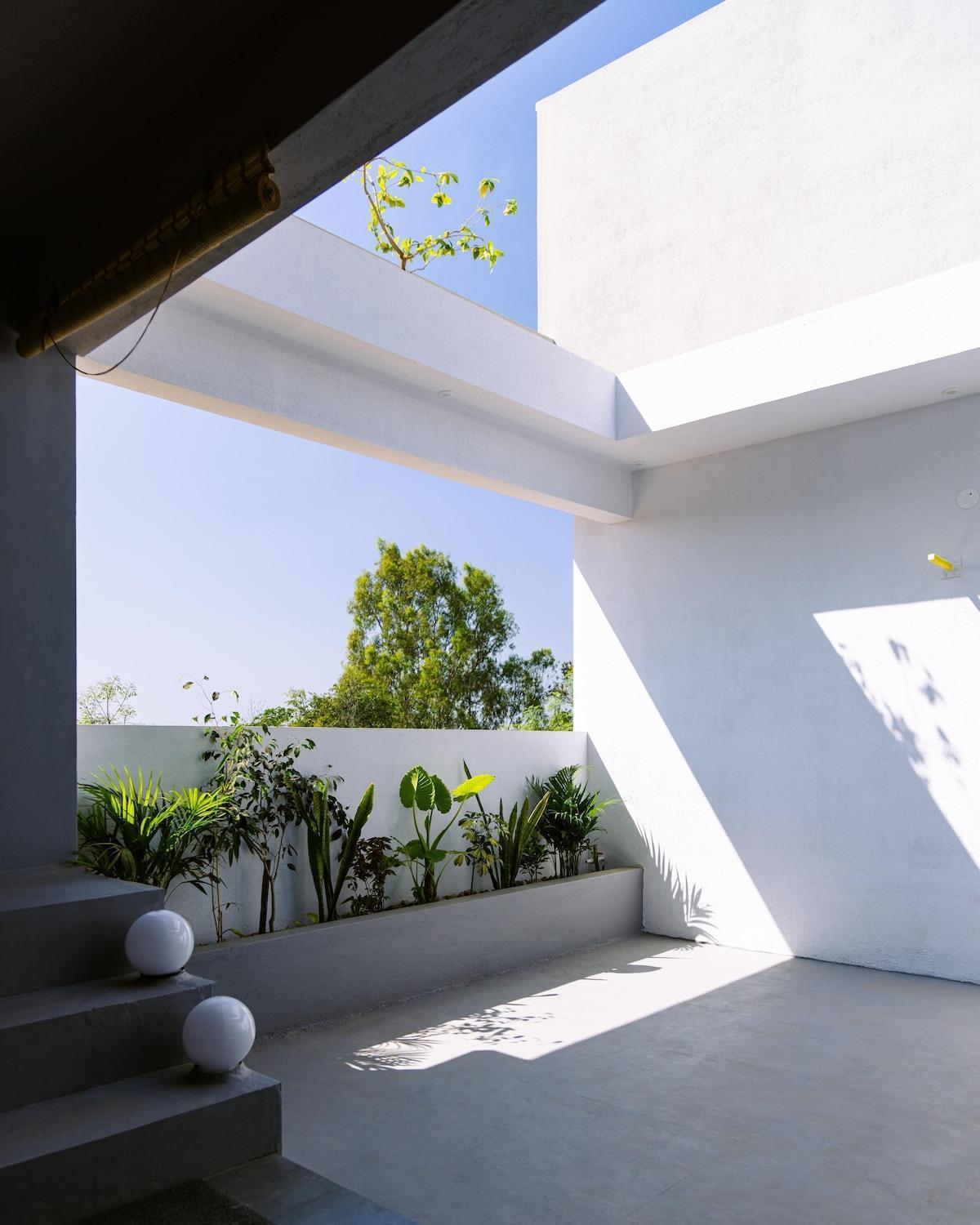 Moonlight Manor- Luxury Escape Villa Bangalore Exterior photo