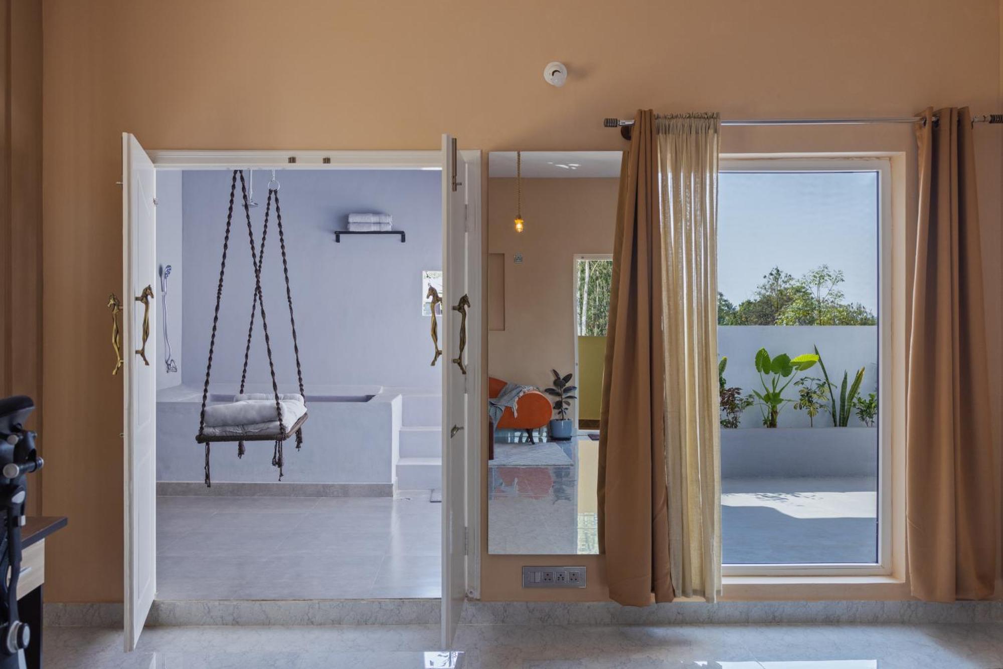 Moonlight Manor- Luxury Escape Villa Bangalore Exterior photo